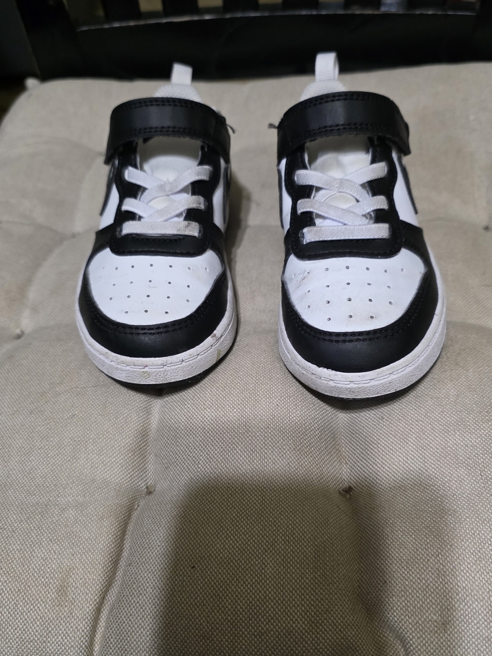 Nike Kids Black and White Velcro Lace Sneakers Used Size 8.5